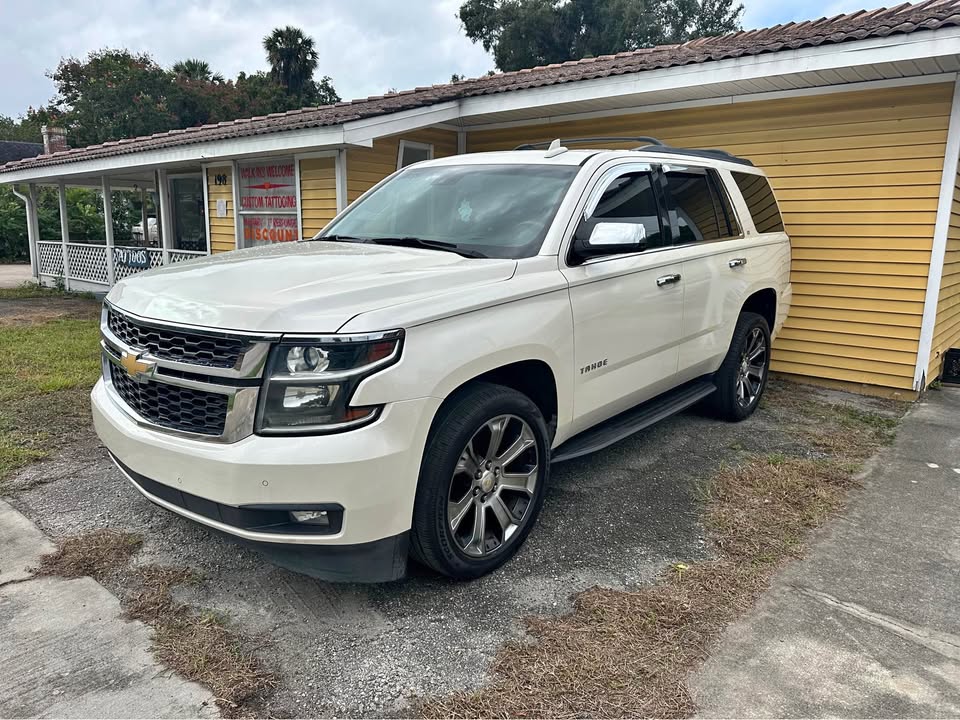 2015 Chevrolet tahoe LTZ white for sale